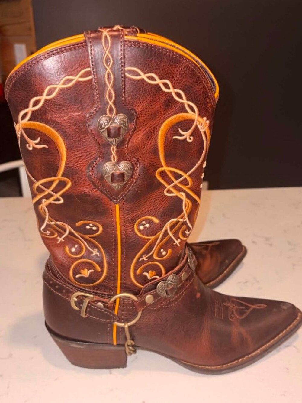 EUC Durango Crush Heartbreak Women's Cowboy Boots Heart Chains Sz 7.5M